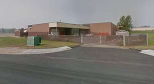 'Foi devastador, desabei', diz prefeito de Tumbler Ridge sobre ataque em escola no Canadá