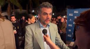 Wagner Moura viraliza ao 'esquecer' português em entrevista nos EUA: 'Desculpa, eu já me confundi'