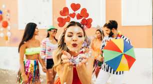 Dicas de acessórios, bolsas e tênis cheios de personalidade para arrasar Carnaval