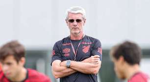 Agora vai? Athletico reabre negociação com clube por atacante estrangeiro