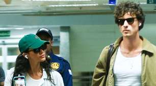 Namorado de Bruna Marquezine, Shawn Mendes evita fotógrafos ao chegar em Salvador para Carnaval 2026 após embarque com atriz no RJ. Fotos!