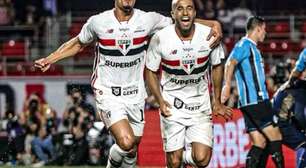 Trio ofensivo funciona, São Paulo vence o Grêmio e dorme na liderança do Brasileirão