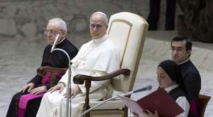 'É improvável que Igreja mude doutrina sobre sexualidade', diz Papa