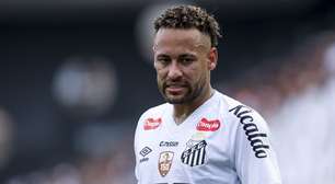 Neymar dispara contra gramado da Arena da Baixada: 'Impossível'