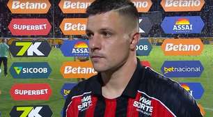 Renato Kayzer lamenta pênalti perdido em derrota do Vitória para o Flamengo: "Não fui feliz"