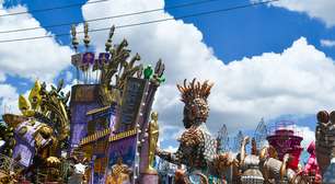 Spoiler: Carros alegóricos já estão no Anhembi às vésperas do carnaval de São Paulo; veja imagens