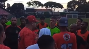 Torcedores do Velo Clube cobram jogadores antes de duelo contra o Santos: 'Se for pra tirar o Neymar da Copa, tira'