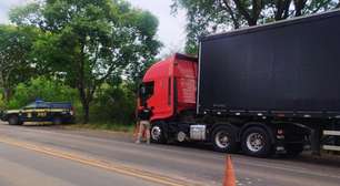 Caminhoneiro é flagrado transportando uma adolescente de 15 anos sem autorização na BR 290