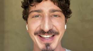 Johnny Massaro surge em clima de romance com namorado; veja quem é!