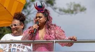 Carnaval 2026 com Preta Gil, sim! Márcio Victor chora com homenagem à cantora no 1º dia oficial da folia em Salvador. Vídeo!