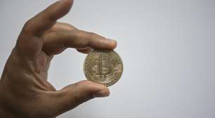 O que a queda do valor do Bitcoin revela sobre a perda da confiança nas criptomoedas