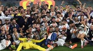 Vitória fecha com zagueiro do Corinthians e cláusula pode obrigar compra milionária