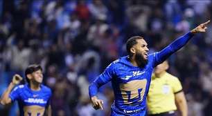 Ex-Flamengo sai do banco, decide e mantém início avassalador no futebol mexicano