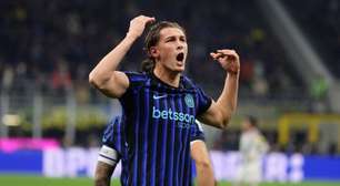 Em jogo caótico e com polêmica, Inter bate a Juventus e dispara na liderança