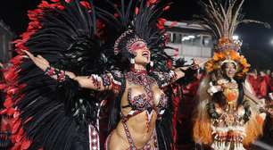 Veja fotos do desfile da Dragões da Real no Anhembi, em São Paulo