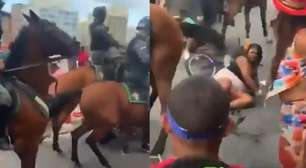 Vídeo mostra cavalo da PM perdendo controle e 'atropelando' foliões no carnaval do Recife