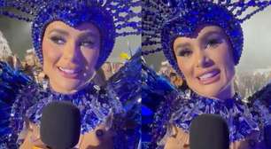 Ex-bailarina do Faustão diz que 'renasceu' ao desfilar no carnaval após prisão