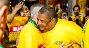 Famosos curtem segundo dia de carnaval em São Paulo