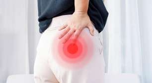 Dor nos glúteos? Saiba quando o problema pode ser na coluna