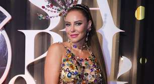 Esquema de realeza no Carnaval?! Paolla Oliveira precisa de tática com pelo menos 6 seguranças para circular em camarote; veja!