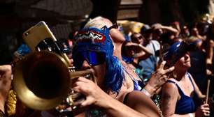 Brasil recebe 300 mil turistas internacionais no carnaval e bate recorde histórico, diz Embratur