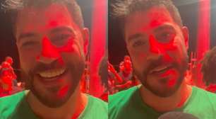 Evaristo Costa curte o carnaval em Salvador e nega contrato com emissora: 'Não foi assinado ainda'