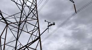 Climatempo nas torres de transmissão de energia