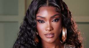 Bananas? Erika Januza usa look 'diferentão' no Carnaval e choca a web: 'Meu Deus'