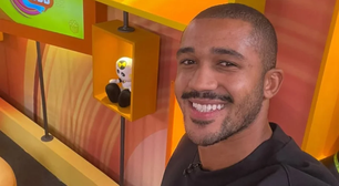 BBB 26: Após ser eliminado com rejeição, Matheus assiste desfiles no Rio: 'Abraçado'