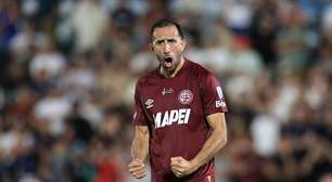 Jogador do Lanús minimiza Flamengo antes de decisão: "Não nos assusta"