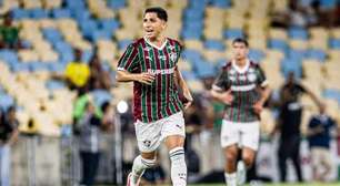 Savarino festeja primeiro gol e mira sequência no Fluminense: "Feliz por esse momento"