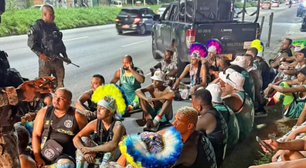 Mais de 120 bate-bolas são detidos em ação policial; foram apreendidas armas e drogas