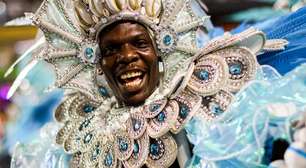 Veja fotos da Paraíso do Tuiuti no 3º dia de desfiles na Sapucaí, no Rio de Janeiro