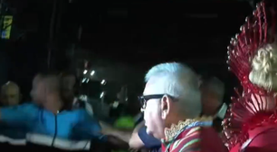 Repórter da Rede TV! acusa seguranças da Grande Rio de agressão e toma bronca de patrono