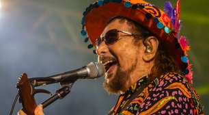 Geraldo Azevedo se revigora no carnaval: 'Tô com uma energia de 18 anos'