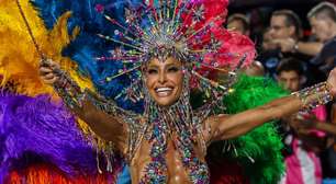 Fantasia de 40 kg e encontro com Paolla Oliveira: veja como foi o desfile de Sabrina Sato