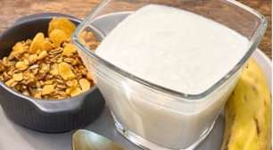 Iogurte de coco sem leite rápido sem fermentar