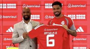 Matheus Bahia é apresentado no Internacional e diz: "Um sonho estar aqui"