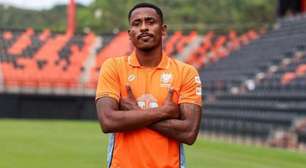 Após caso com Vini Jr, ex-Fluminense sofre ataques racistas nas redes e faz apelo