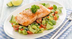 Salmão grelhado: 6 formas deliciosas e práticas de preparar