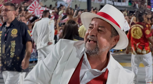 Escola fundada por vice-presidente do PT sobe para elite do carnaval do Rio