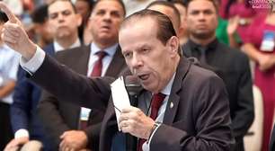 Pastor ataca desfiles de carnaval e fala em 'câncer na garganta' de foliões: 'Deus vai responder'