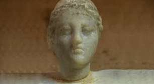 Arqueólogos descobrem busto que pode ser da rainha Cleópatra