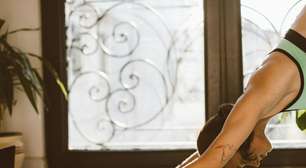 'Yogalates': o método que combina yoga e pilates para aumentar o equilíbrio do corpo a partir dos 50 anos