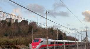 Com fones de ouvido, jovem italiano não percebe trem e morre atropelado