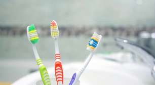 Por que é importante trocar a escova de dentes a cada três meses