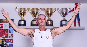 Portela prepara retorno de Paulo Barros após desfile conturbado no Carnaval 2026