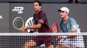 João Fonseca e Marcelo Melo batem dupla argentina e vão às semis do Rio Open