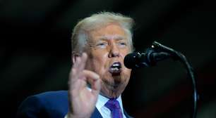 Trump acusa Suprema Corte de ser influenciada por interesses estrangeiros após decisão de derrubar tarifas