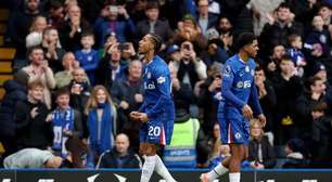 João Pedro marca, mas Chelsea cede empate ao Burnley nos acréscimos